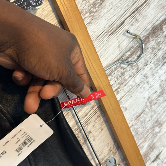 Spanx Black Faux Leather Leggings Style 2437 Sz S/P - Picture 13 of 15